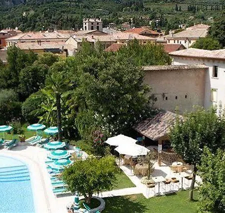 Hotel Regina Adelaide 4*